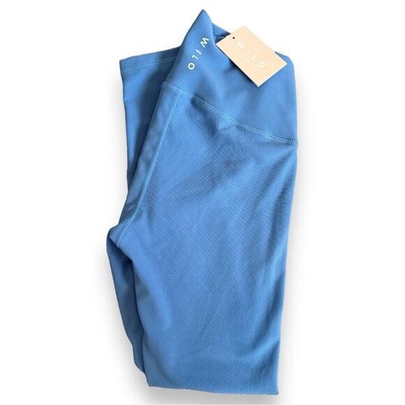 Wilo - Athletic Base Ribbed 7/8 Legging in Powder Blue NWT - Picture 3 of 9